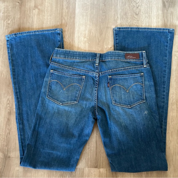 Levi’s Women’s Bohemian Denim Jeans - Picture 6 of 8